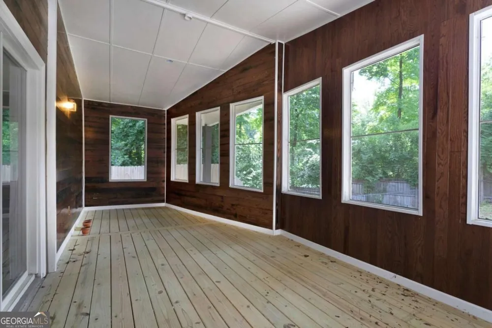 1452 Briaroaks TRL NE Atlanta, GA 30329