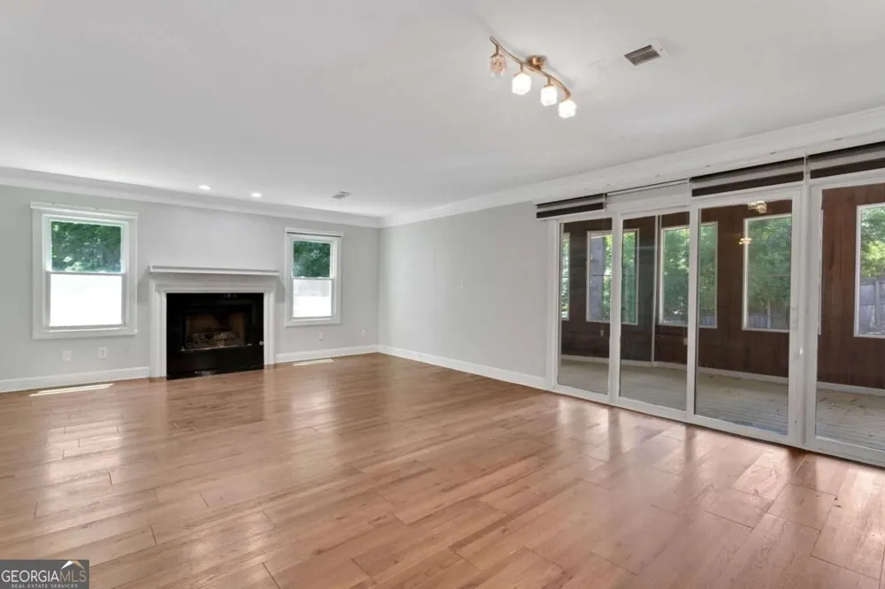 1452 Briaroaks TRL NE Atlanta, GA 30329