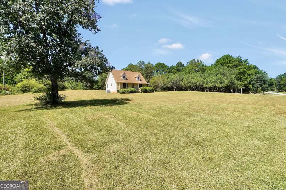 693 Patton RD Griffin, GA 30224