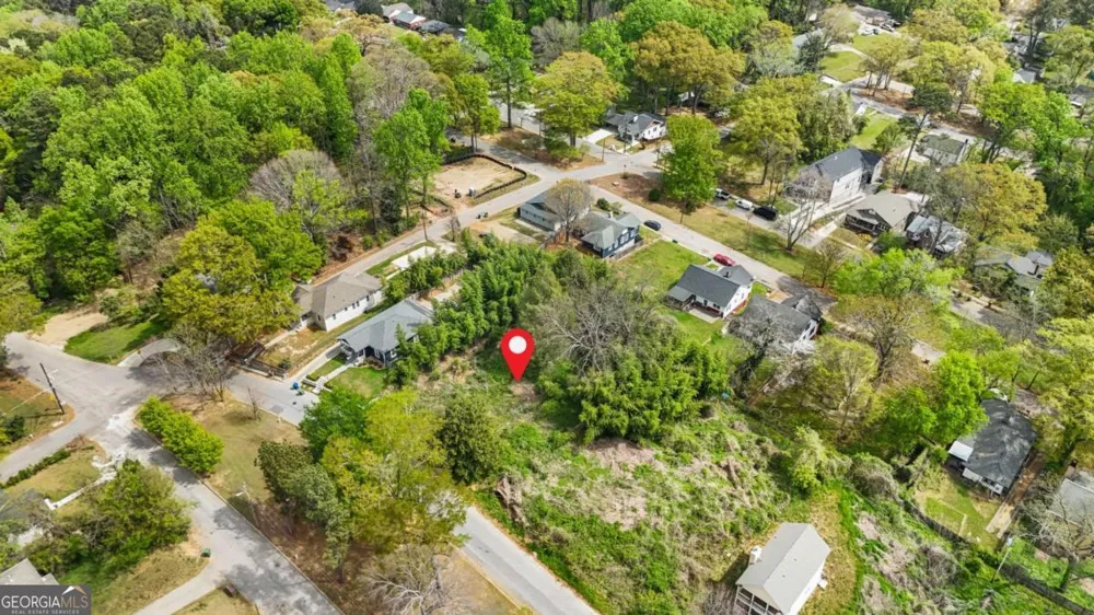 761 N Evelyn PL NW Atlanta, GA 30318