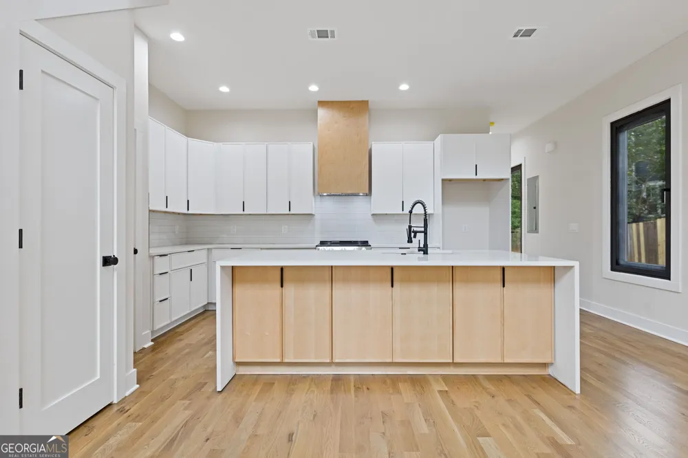 631 Flat Shoals AVE SE Atlanta, GA 30316