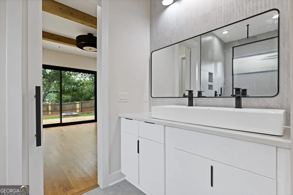 631 Flat Shoals AVE SE Atlanta, GA 30316
