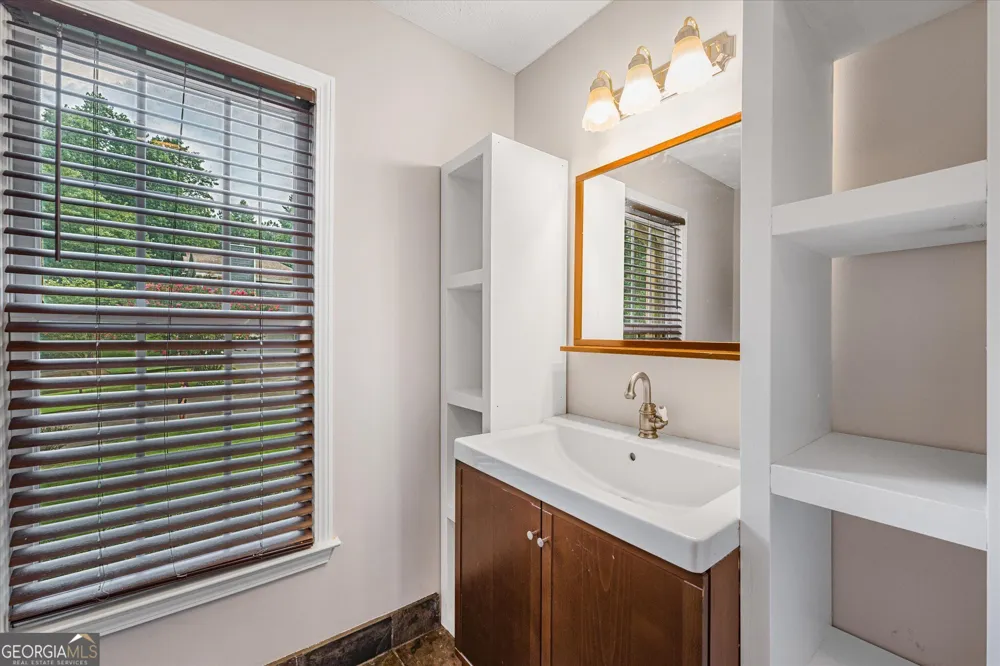200 Brookhaven PL Canton, GA 30114