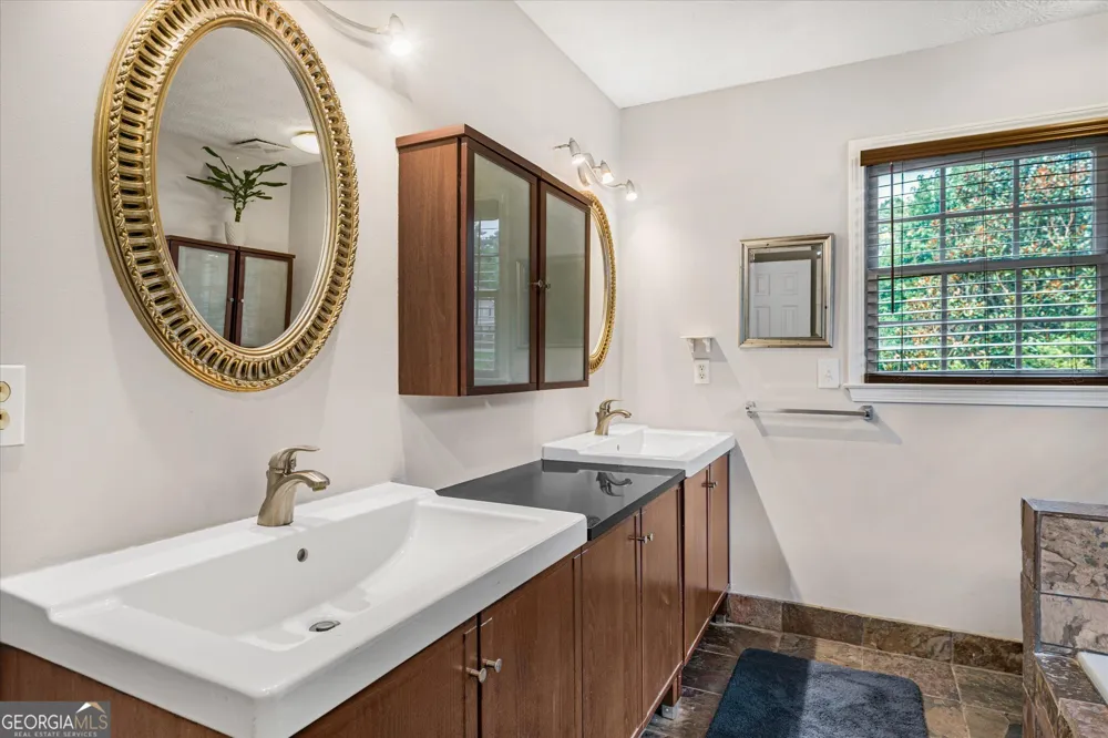 200 Brookhaven PL Canton, GA 30114