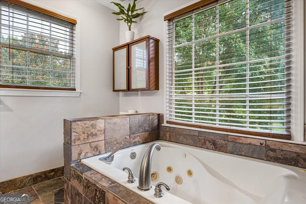 200 Brookhaven PL Canton, GA 30114