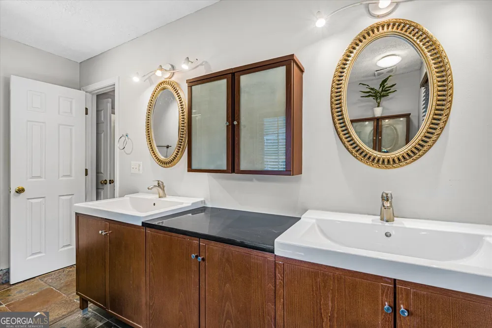 200 Brookhaven PL Canton, GA 30114