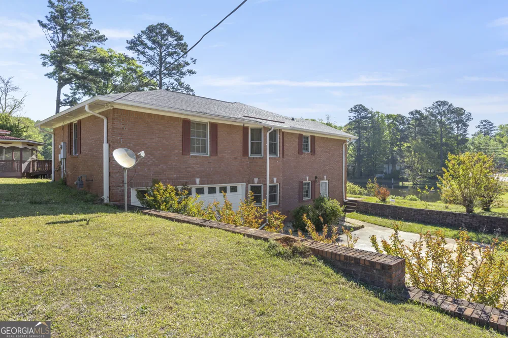 3258 Old Salem RD SE Conyers, GA 30013