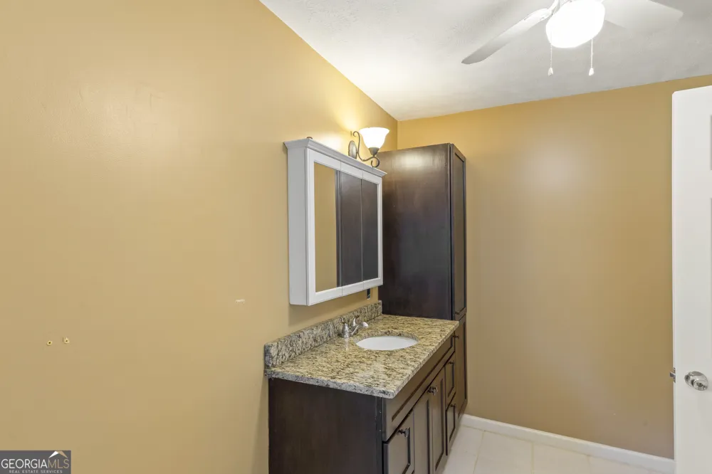 3258 Old Salem RD SE Conyers, GA 30013