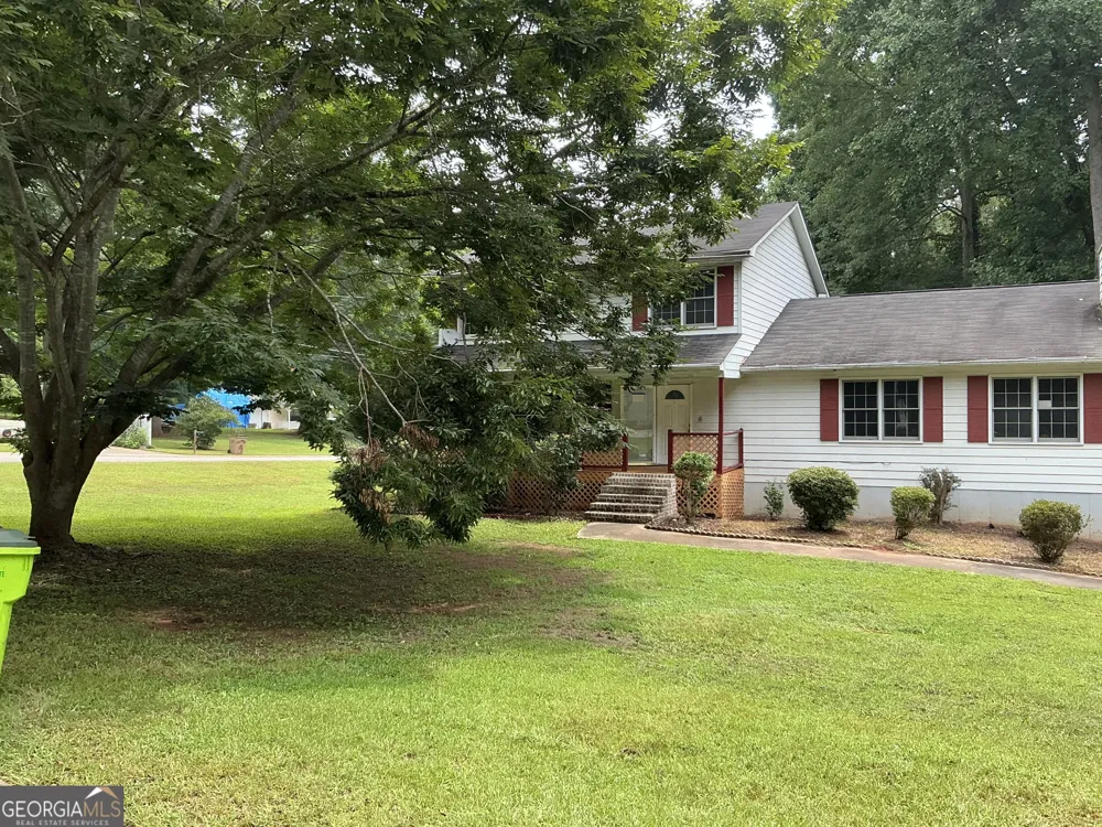125 Bob White DR Stockbridge, GA 30281