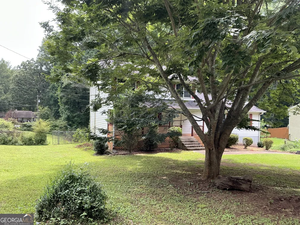 125 Bob White DR Stockbridge, GA 30281