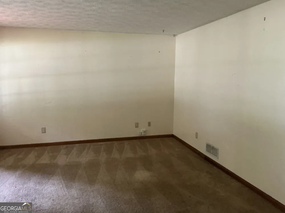 125 Bob White DR Stockbridge, GA 30281
