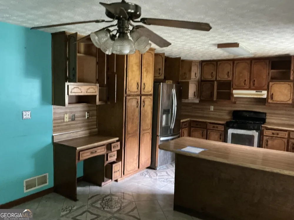 125 Bob White DR Stockbridge, GA 30281