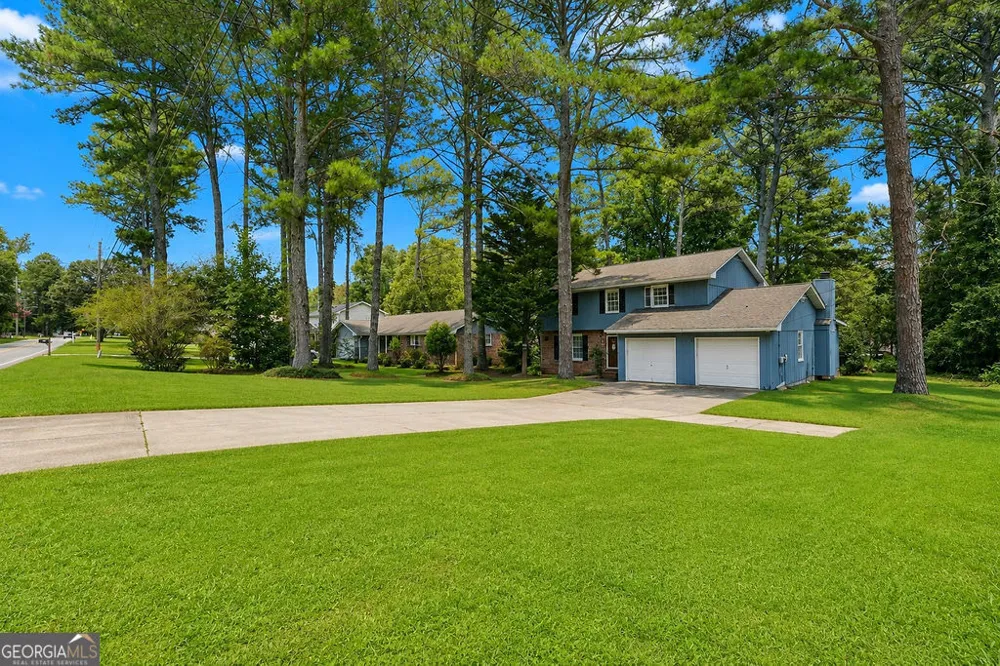 408 Martin RD Stone Mountain, GA 30088