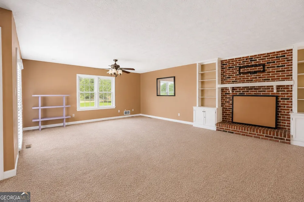 408 Martin RD Stone Mountain, GA 30088