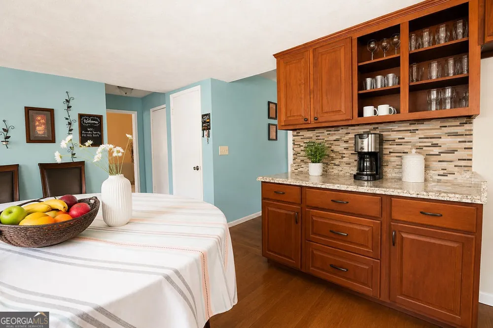 408 Martin RD Stone Mountain, GA 30088