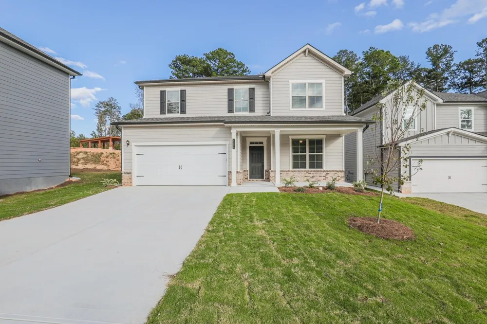 131 Vivian LN Peachtree City, GA 30269