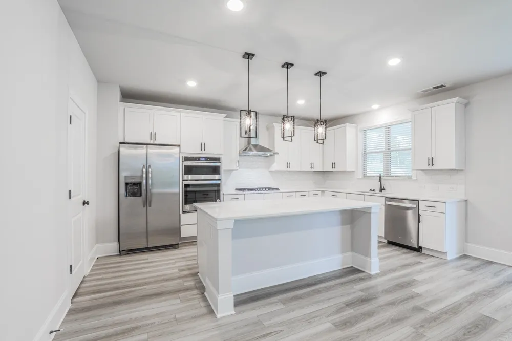 131 Vivian LN Peachtree City, GA 30269