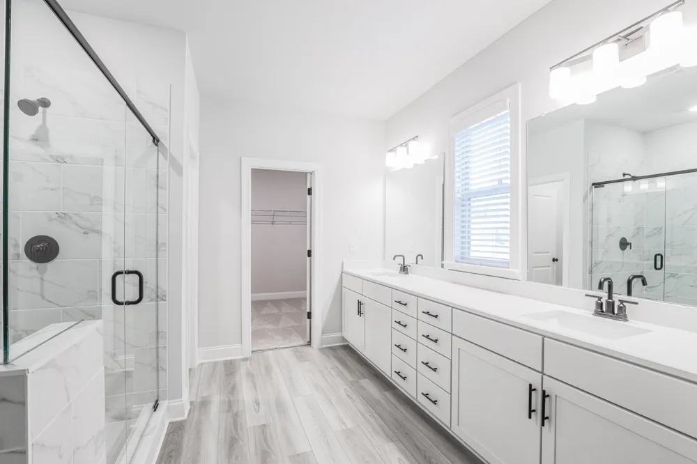 131 Vivian LN Peachtree City, GA 30269