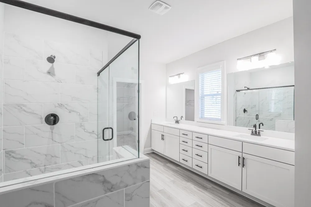 131 Vivian LN Peachtree City, GA 30269