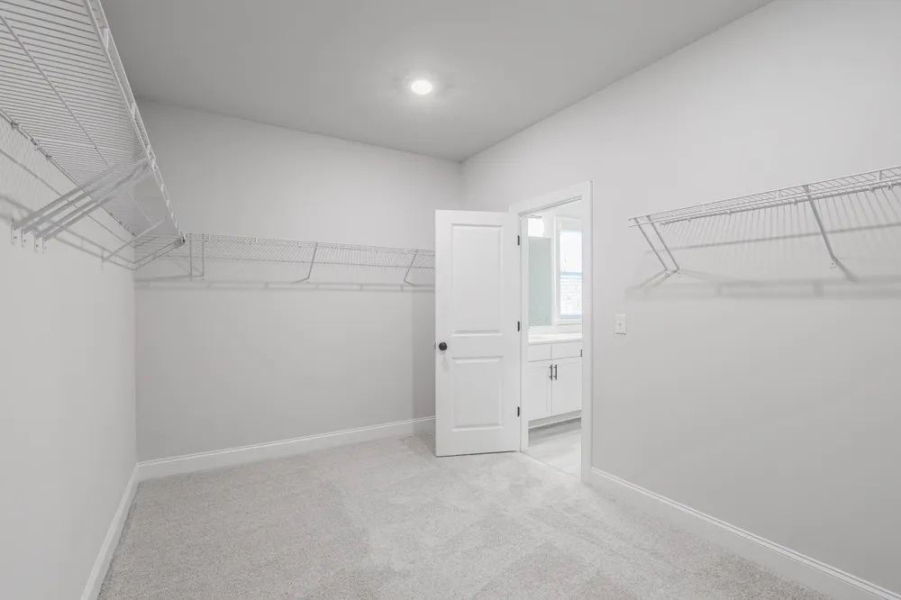 131 Vivian LN Peachtree City, GA 30269