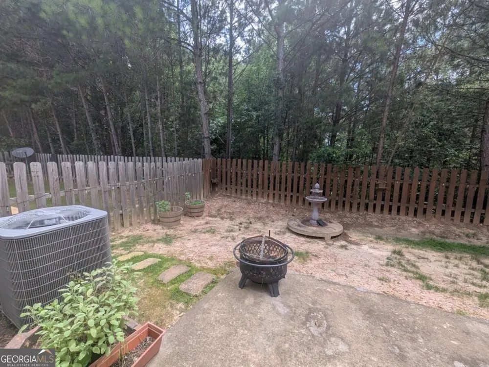 1785 Homeside DR Cumming, GA 30041