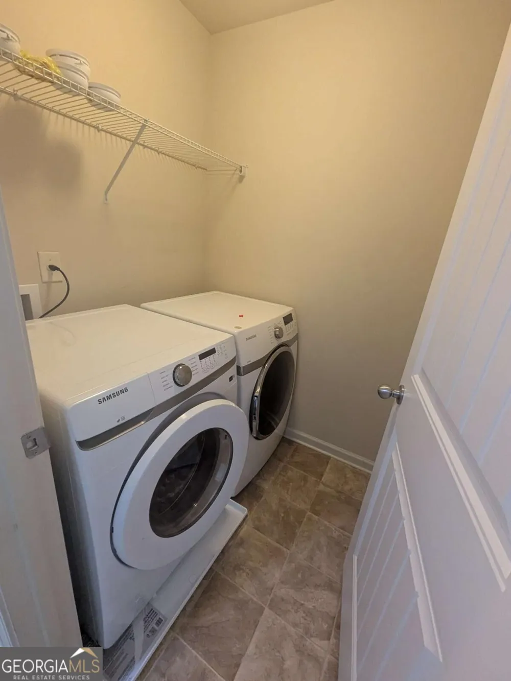 1785 Homeside DR Cumming, GA 30041