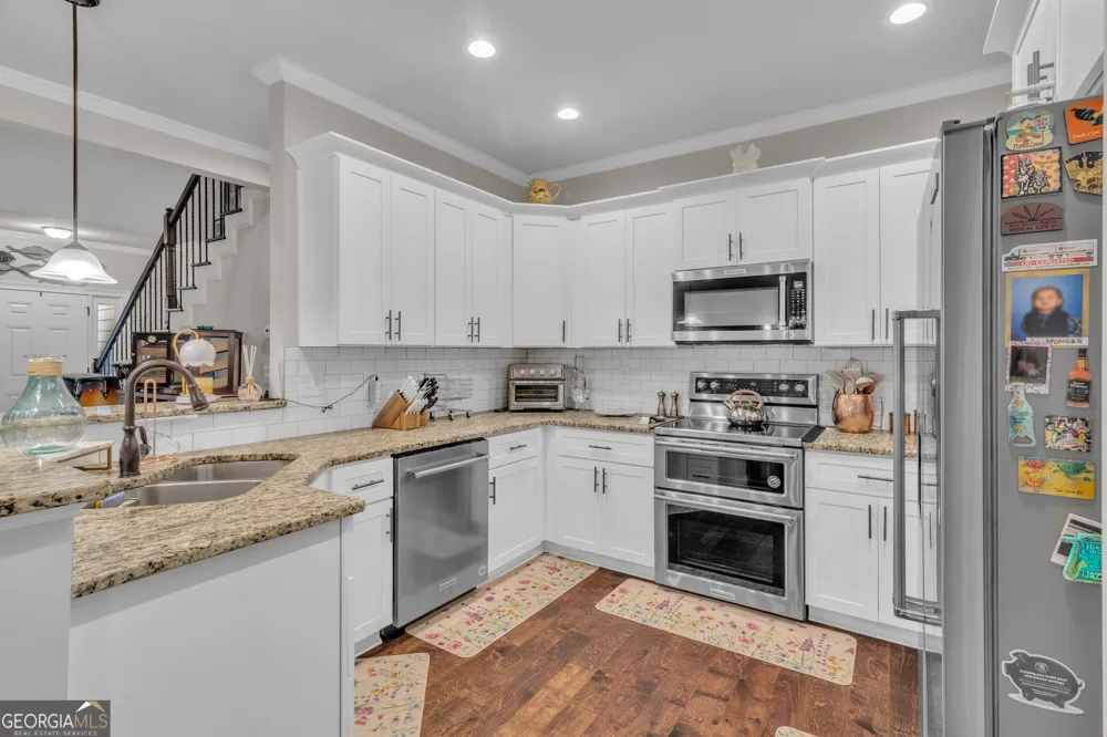 202 Riverpoint WAY Jackson, GA 30233
