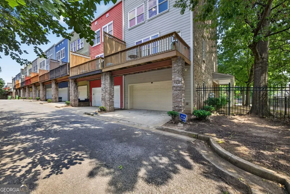 816 Liberty Commons DR NW Atlanta, GA 30314