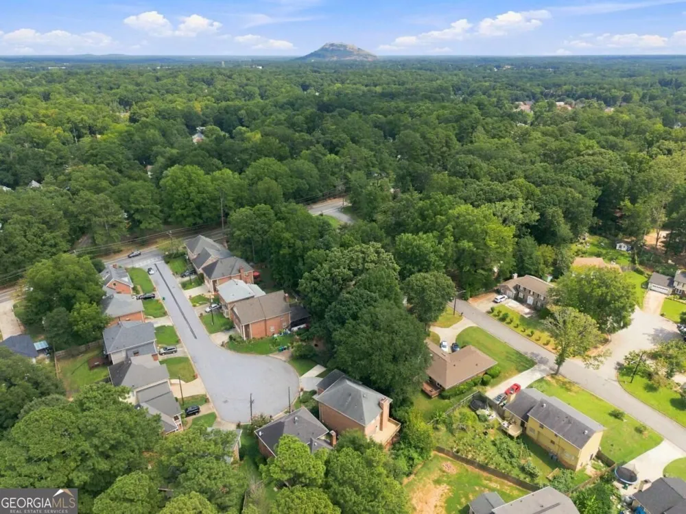 4345 Hambrick PL Stone Mountain, GA 30083
