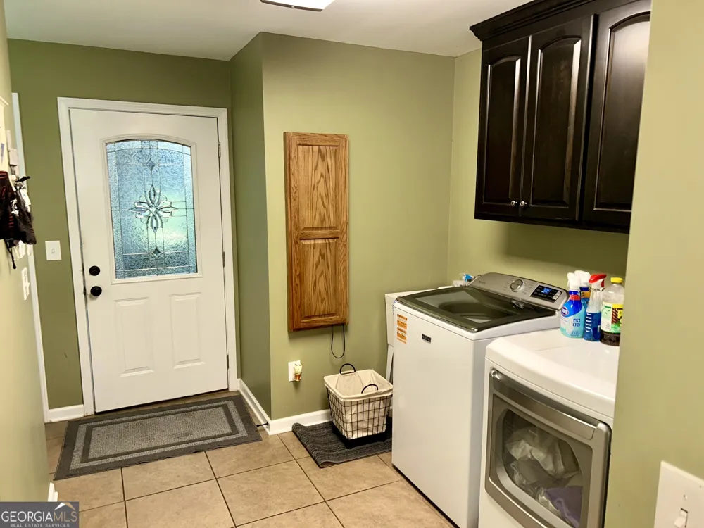 151 Evergreen LN Hartwell, GA 30643