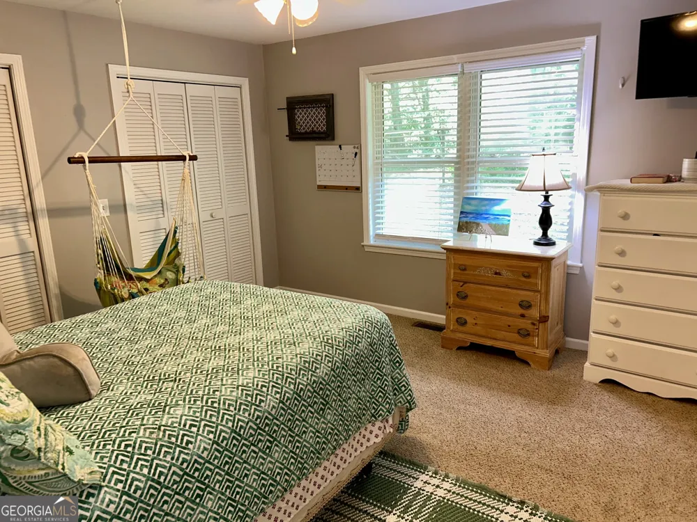 151 Evergreen LN Hartwell, GA 30643