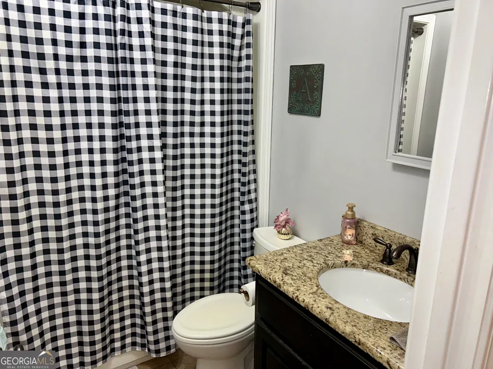 151 Evergreen LN Hartwell, GA 30643