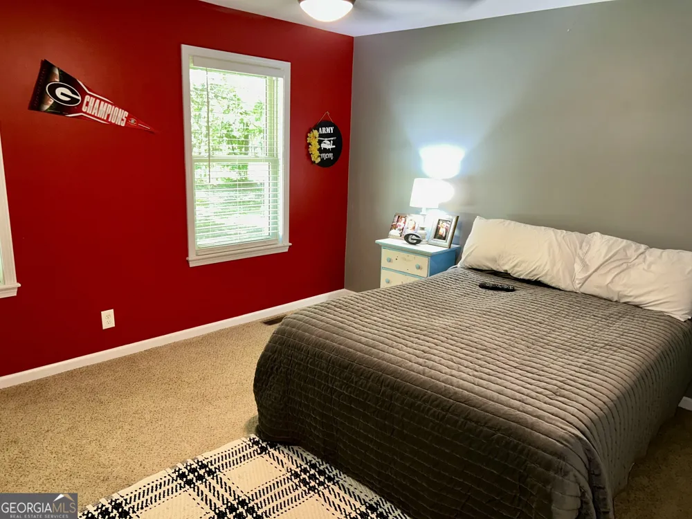151 Evergreen LN Hartwell, GA 30643