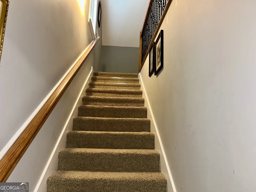 151 Evergreen LN Hartwell, GA 30643