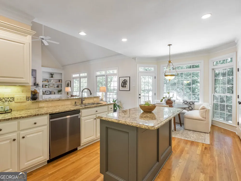 5808 Ripplestone CT NW Acworth, GA 30101
