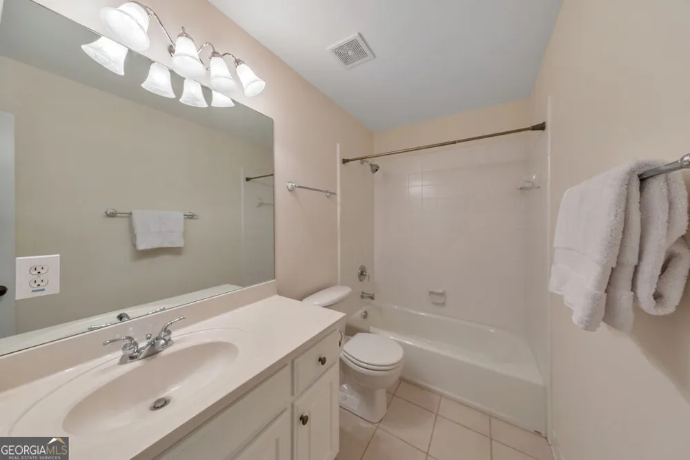 5808 Ripplestone CT NW Acworth, GA 30101
