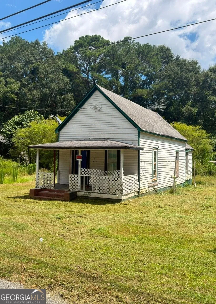 101 Smith RD Newnan, GA 30263