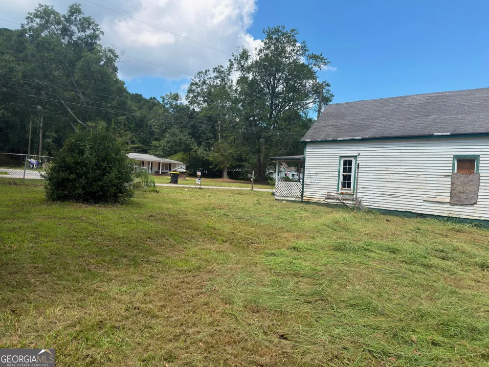 101 Smith RD Newnan, GA 30263