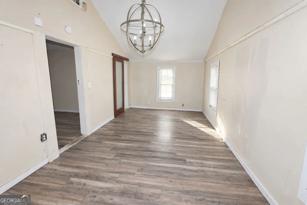 602 W Lake AVE NW Atlanta, GA 30318