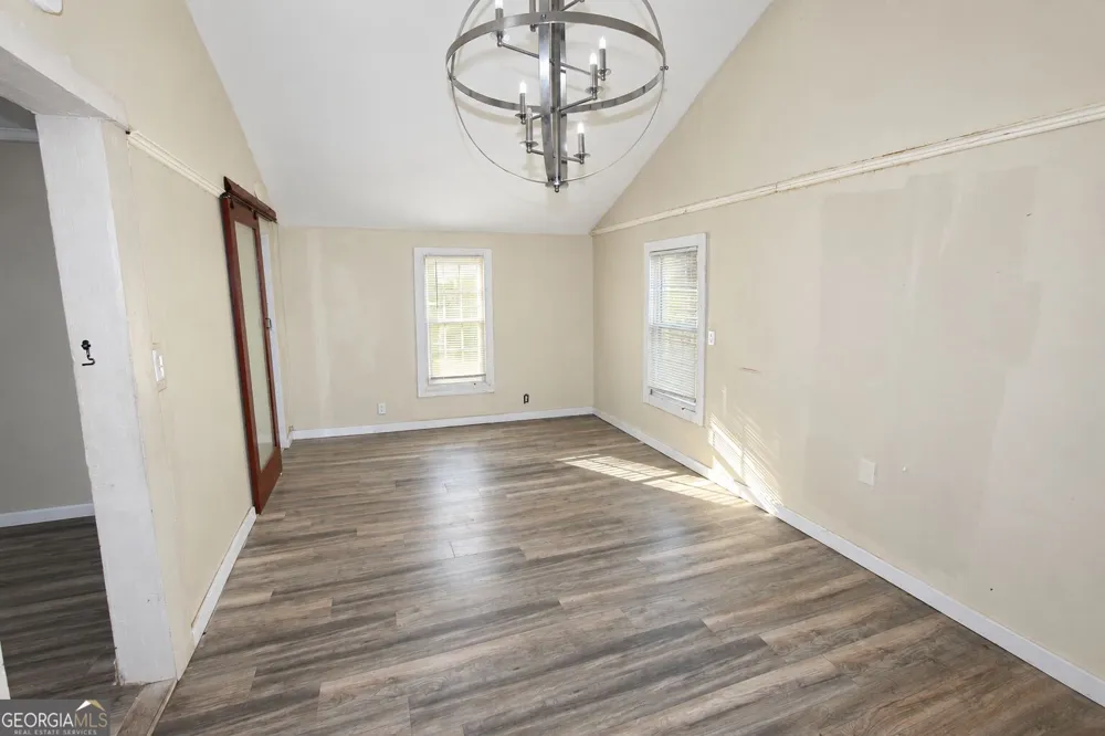 602 W Lake AVE NW Atlanta, GA 30318