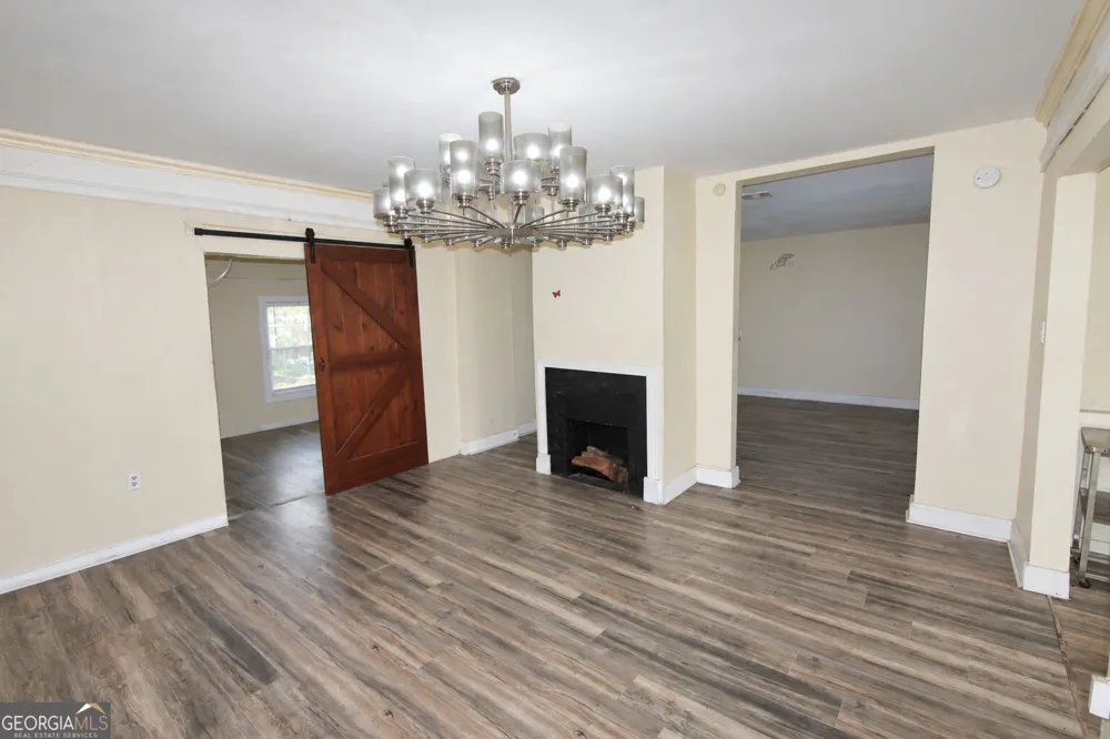 602 W Lake AVE NW Atlanta, GA 30318