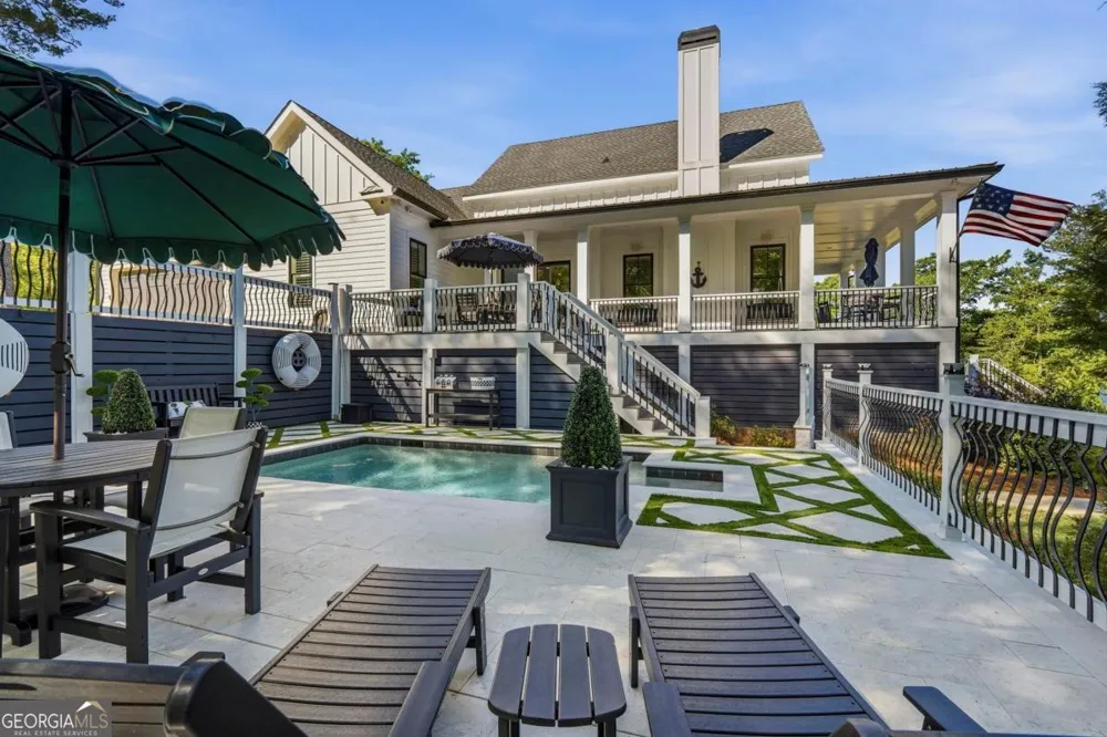 1090 Crooked Creek RD Eatonton, GA 31024
