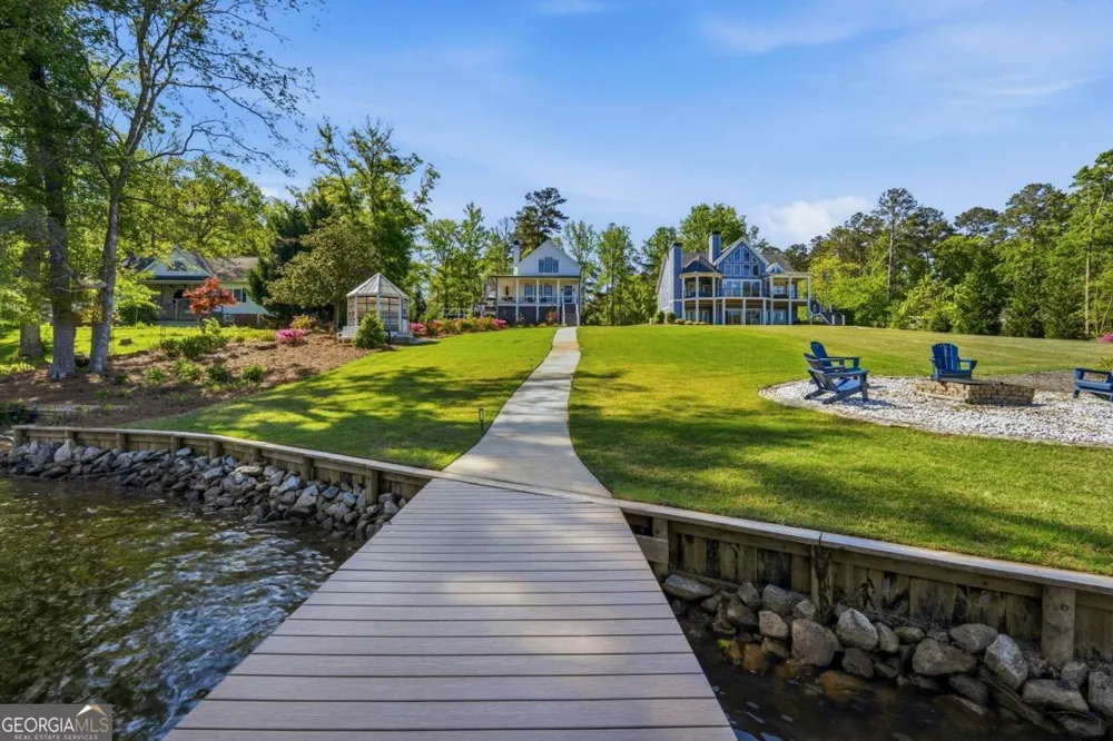 1090 Crooked Creek RD Eatonton, GA 31024