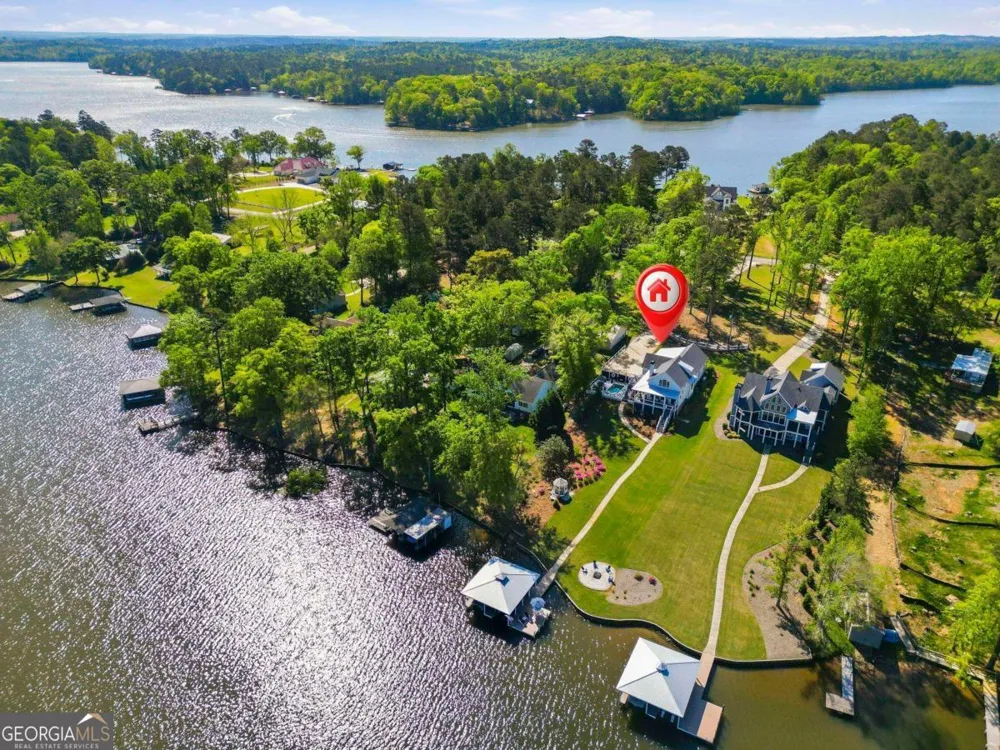 1090 Crooked Creek RD Eatonton, GA 31024