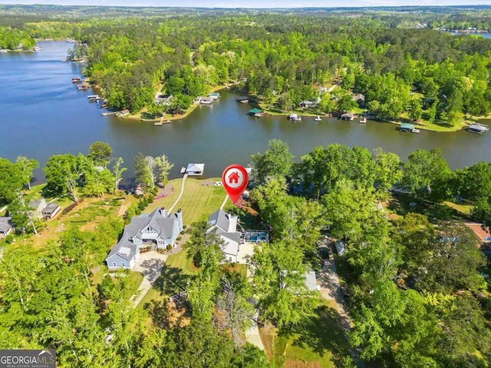 1090 Crooked Creek RD Eatonton, GA 31024