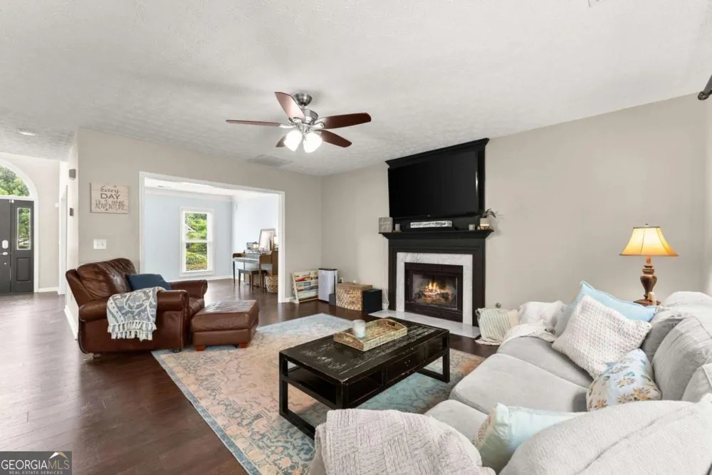 1165 Evergreen Oak WAY Dacula, GA 30019