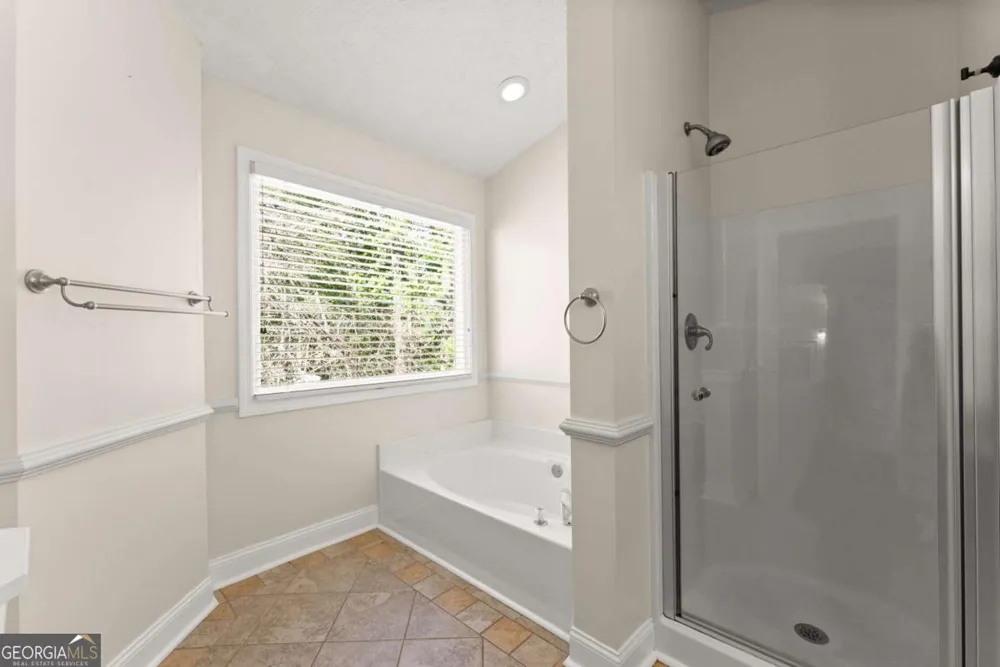 1165 Evergreen Oak WAY Dacula, GA 30019