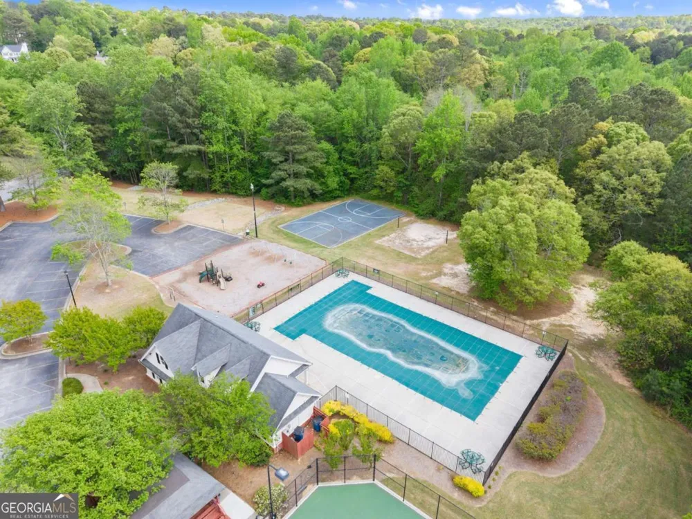 1165 Evergreen Oak WAY Dacula, GA 30019