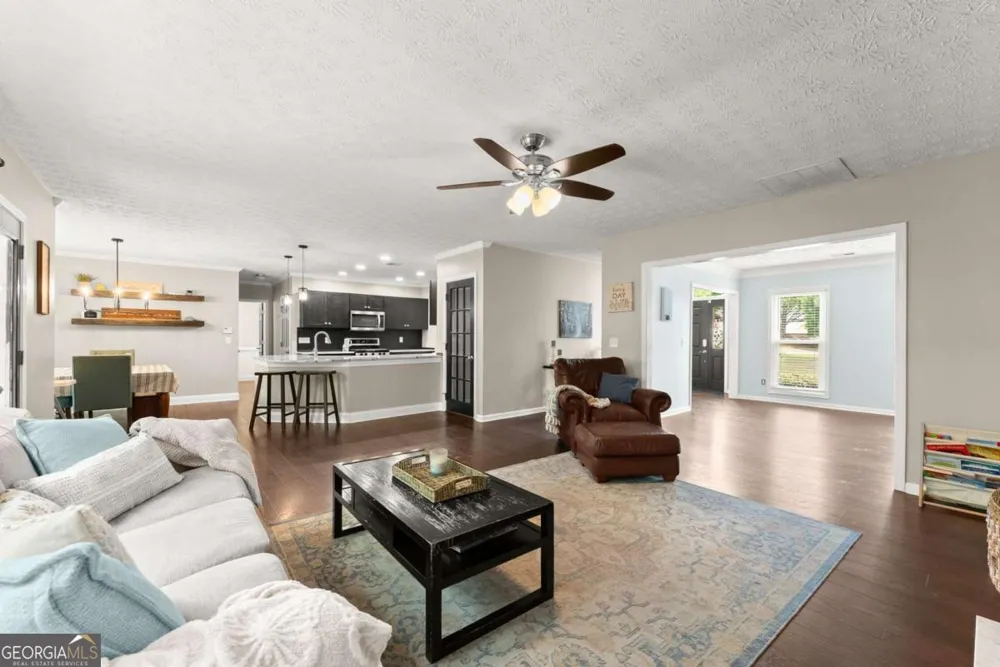 1165 Evergreen Oak WAY Dacula, GA 30019