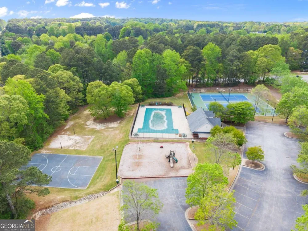 1165 Evergreen Oak WAY Dacula, GA 30019
